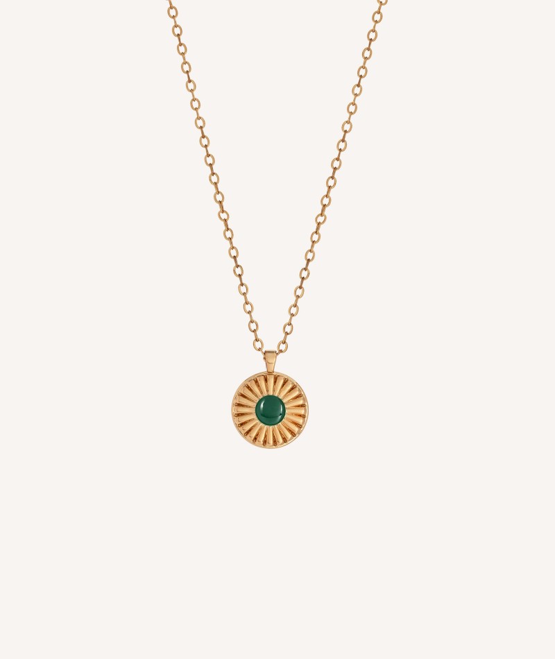 Pendant  18 kt gold plated relief with green enamel