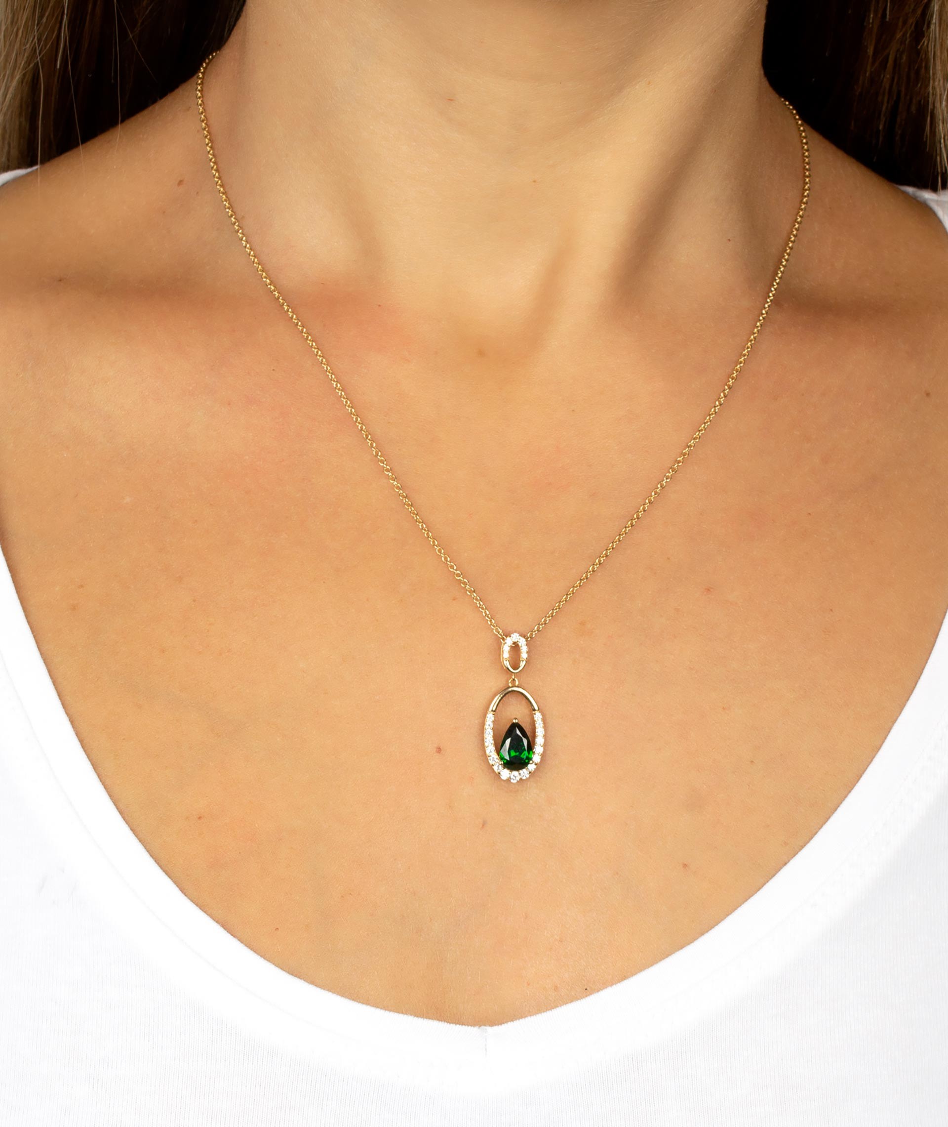 Pendant long green