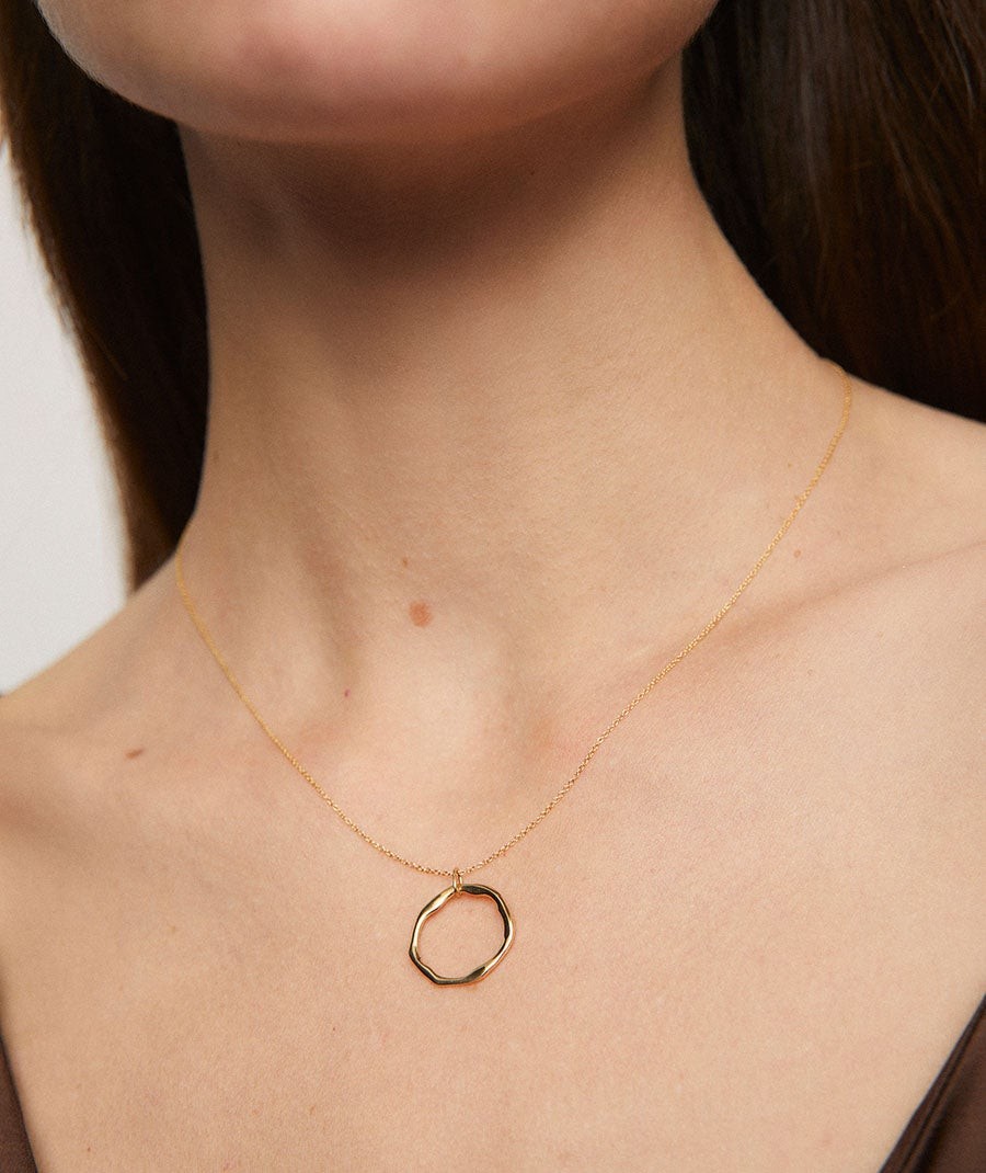 Collar de oro circle