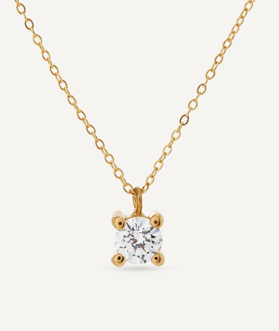 Gold necklace with a solitary diamond