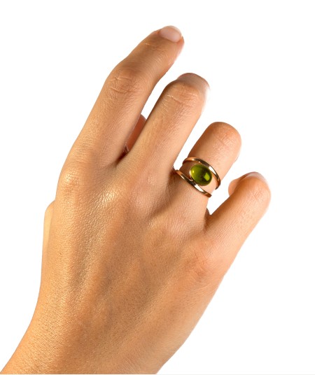 Anillo con piedra Verde