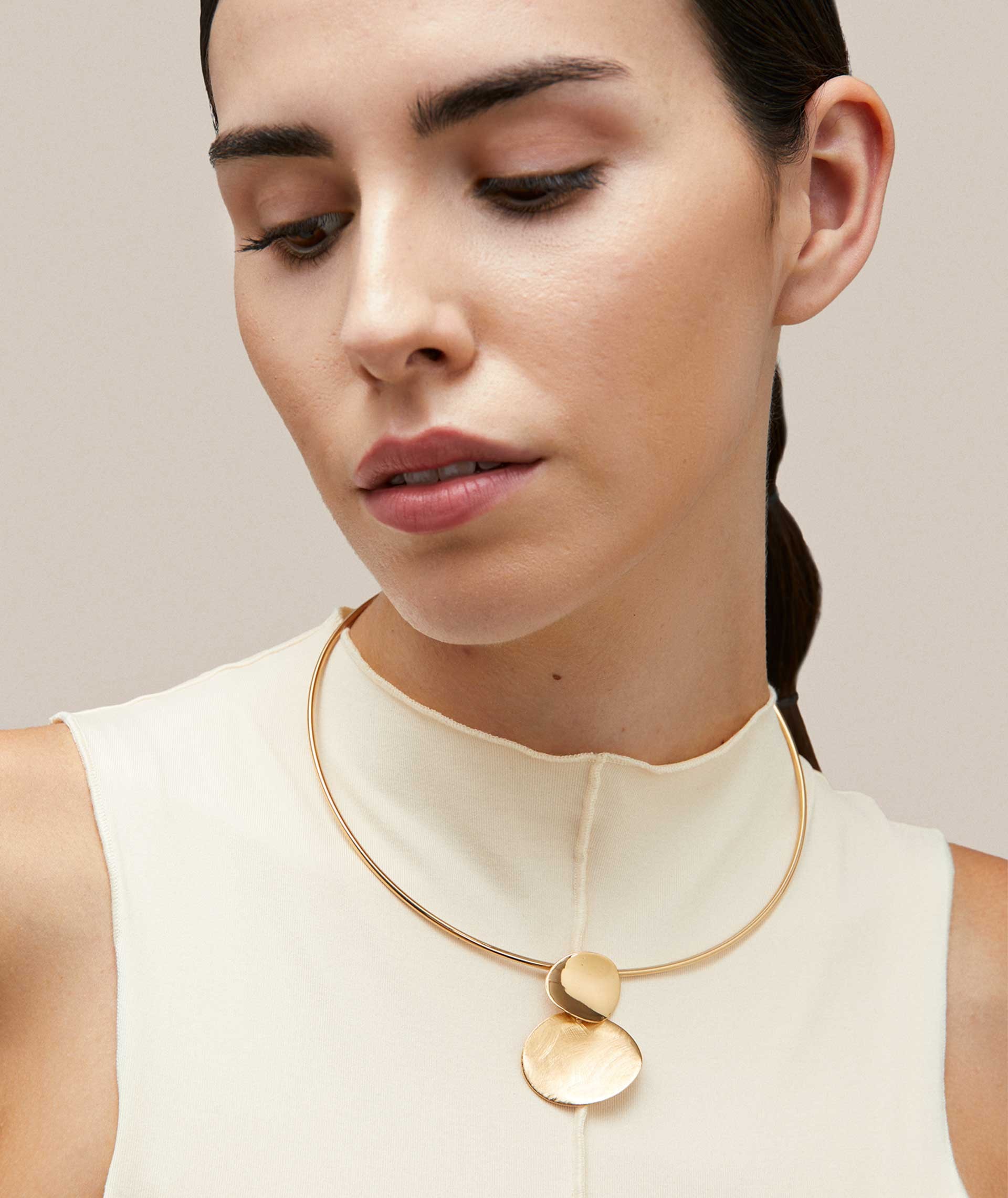 Macar Choker 18k Gold Plated scratch glow thread