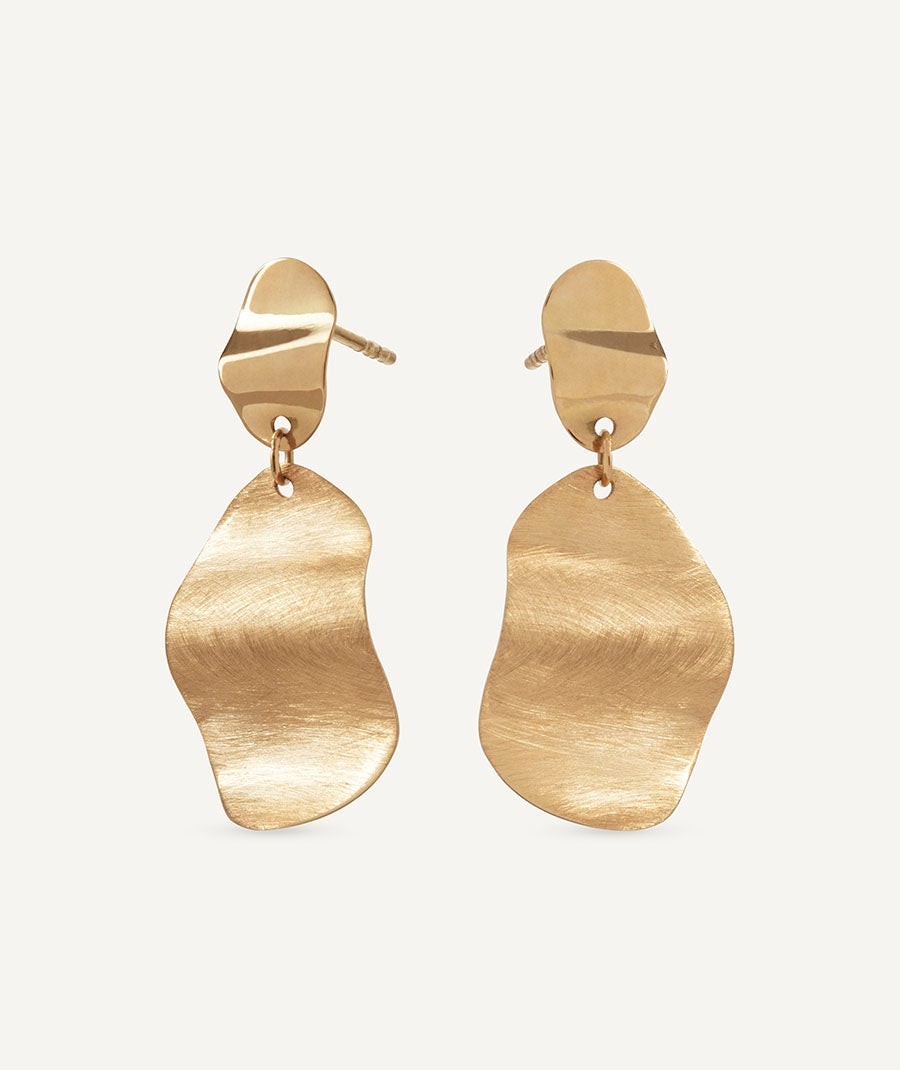 Gold long earrings with a duo finish